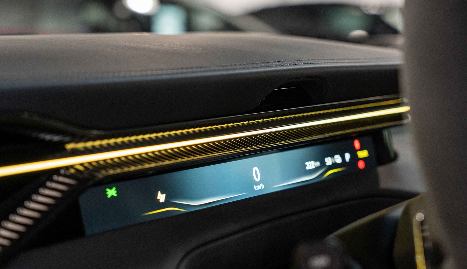 Lotus Eletre SUV 100% électrique Jaune - Théobald Nancy